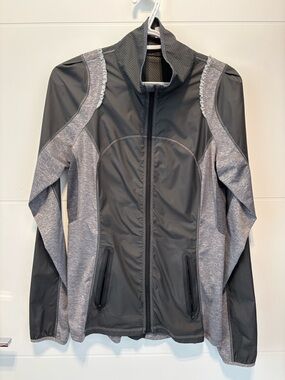 lululemon athletica Two-Tone Gray Light Walking Jacket
